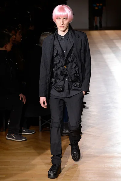 Look 11